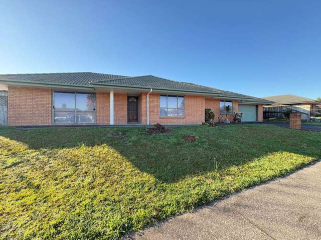 Modern Family Home in Prime Location