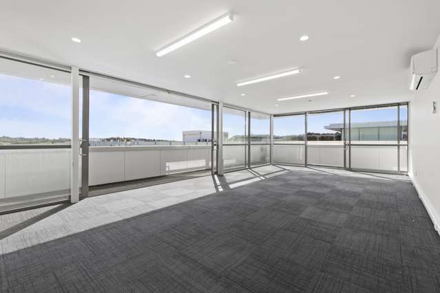 F3/59 Apollo Drive Albany_3