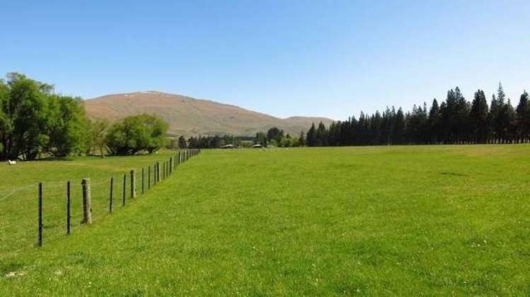 Saint Bathans Loop Road Otago_6