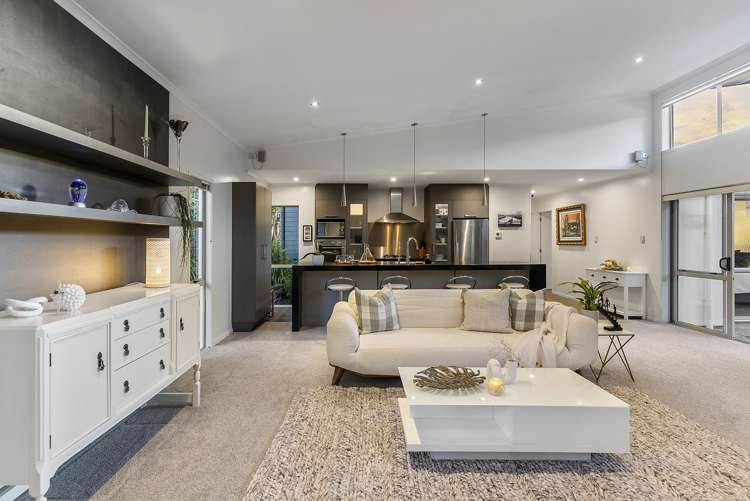 42 Pitoitoi Avenue Greenhithe_12