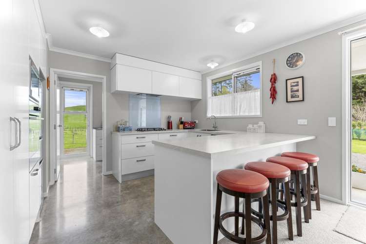 489a Barrett Road Omata_25