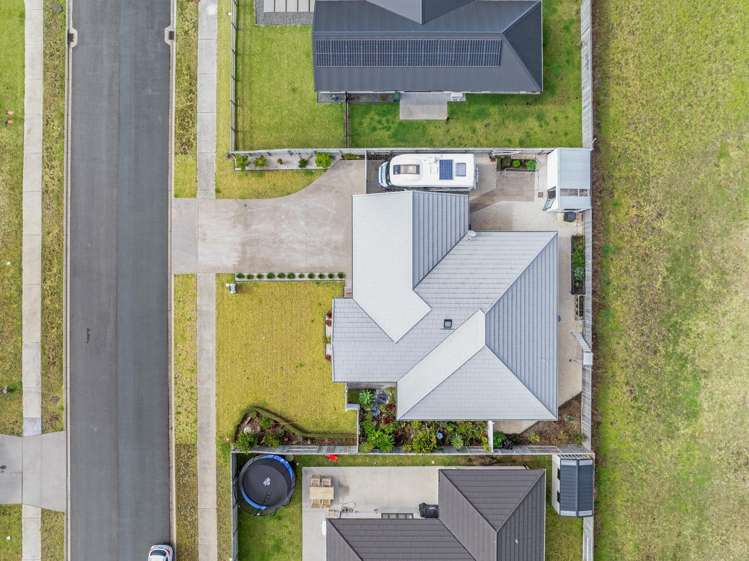 29 Saint Michael Crescent One Tree Point_26