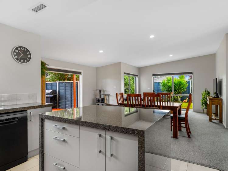 4 Carroll Place Owhata_11