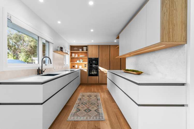52B Memorial Avenue Fendalton_1
