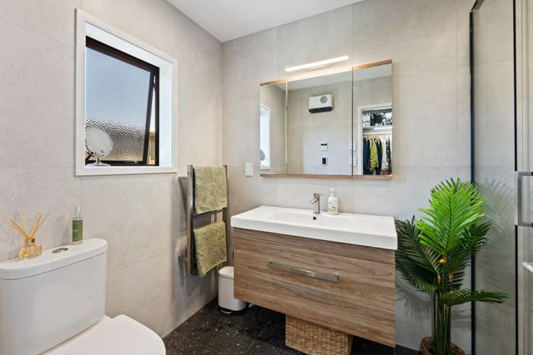 5 Quadrant Heights Paraparaumu_16