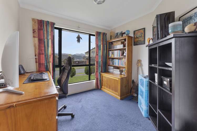 2 Betty Watt Grove Riverstone Terraces_10