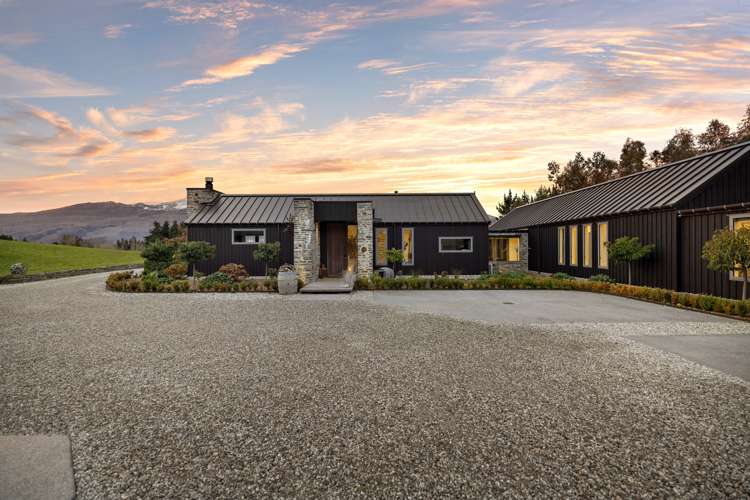 142 Slopehill Road Dalefield Queenstown Houses for Sale One Roof