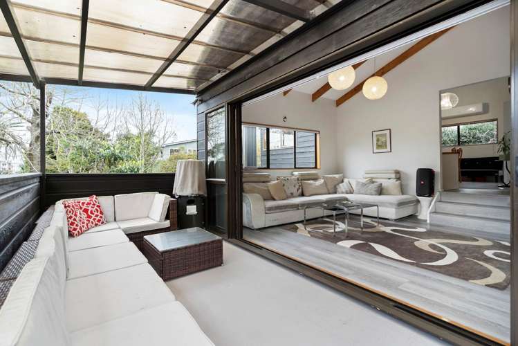 2/63 Raleigh Road Northcote_26