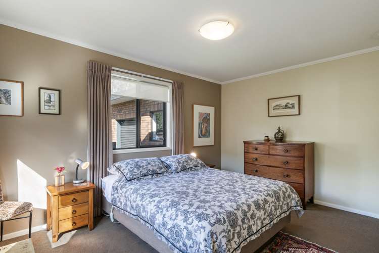 32 Awanui Drive Waikanae_19