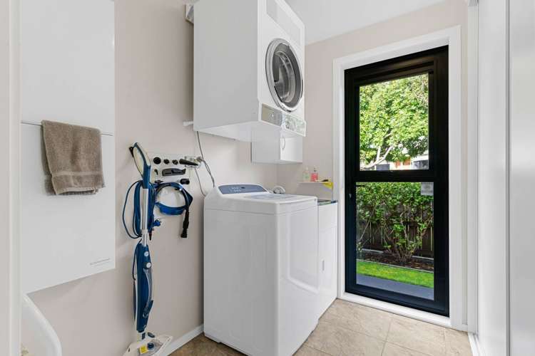 22 Paradise Point Place One Tree Point_20