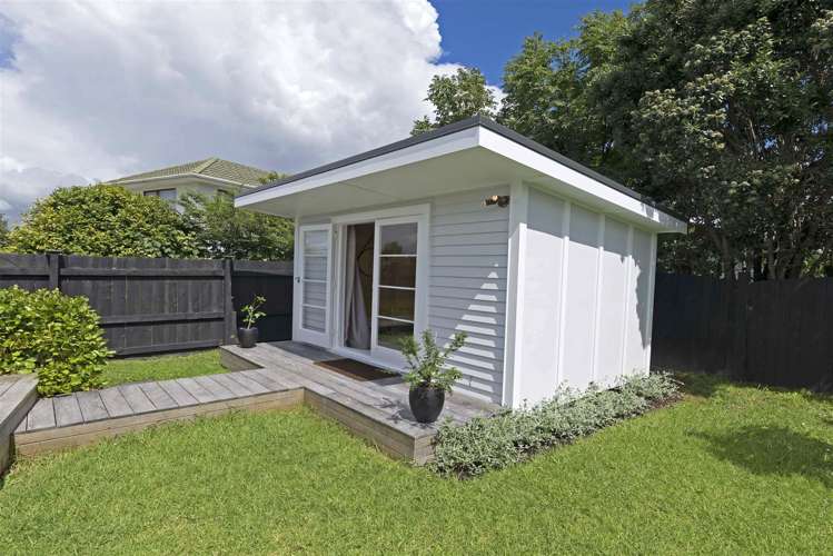 1/13 Essex Street Te Atatu South_19