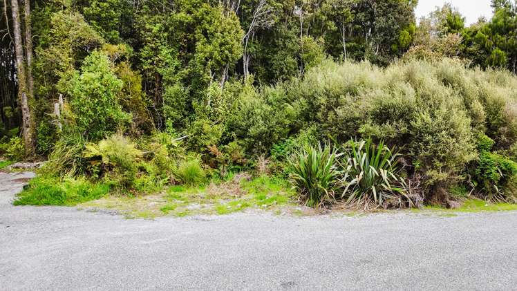 8 Harrison Place Kumara Junction_2
