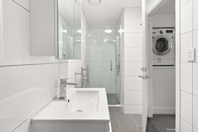 U4 & 5/309 Willis Street Te Aro_4