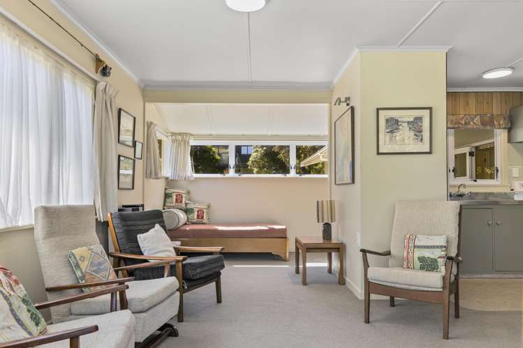 1 and 2/12 Kereru Street Two Mile Bay_5