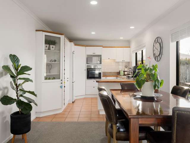 64 Bouverie Crescent Flagstaff_3