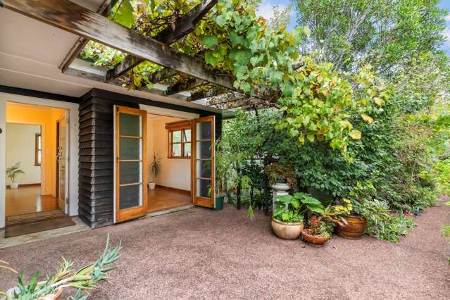 32 Parker Avenue New Lynn_1