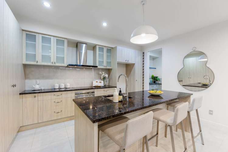 52 Chesterfield Way Orewa_19