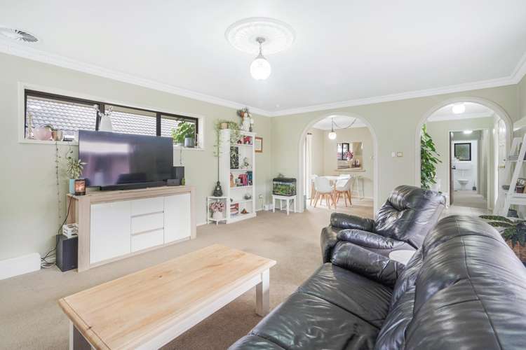 6 Mayfair Avenue Chartwell_8