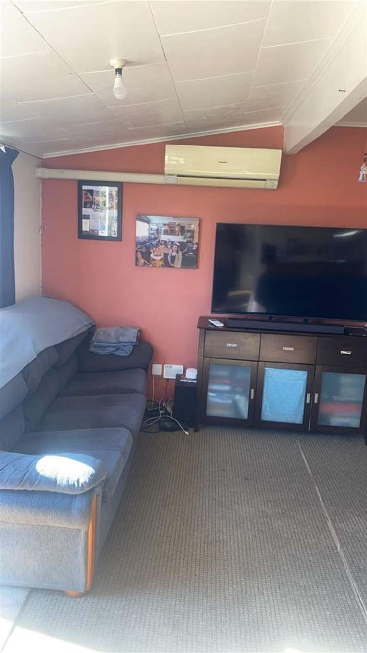 5 Tauranga Place Waitara_11