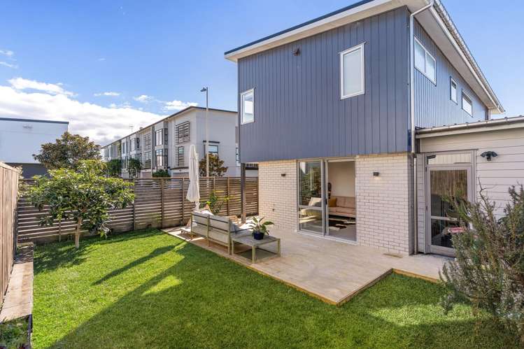 91 Glidepath Road Hobsonville_19