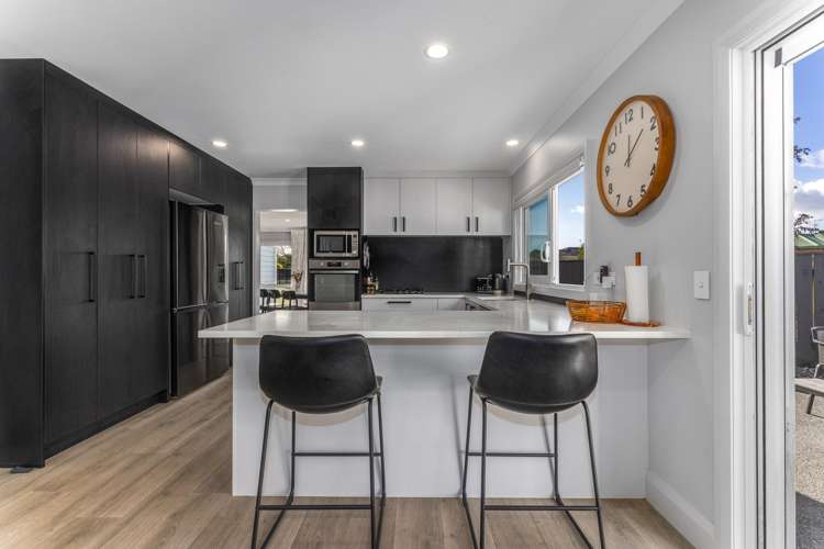 155 Guildford Drive Paraparaumu Beach_6