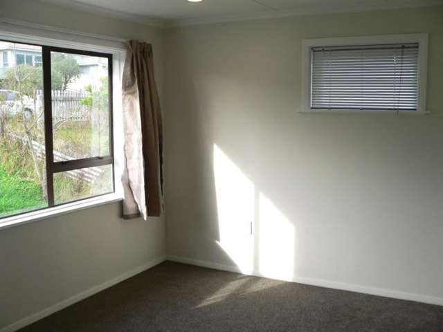 24 Taylor Terrace Tawa_2