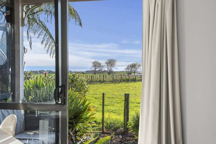 177 Koru Road Omata_37