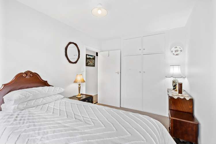 2/36 Office Road Merivale_8