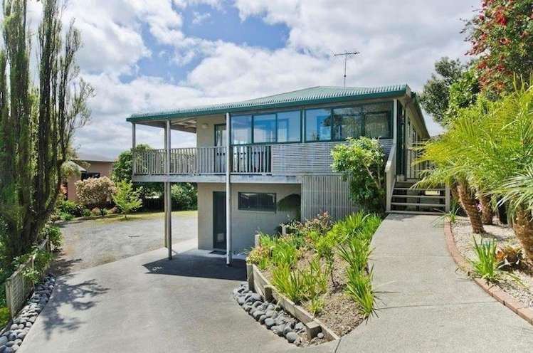 18 Fidelis Avenue Snells Beach_0