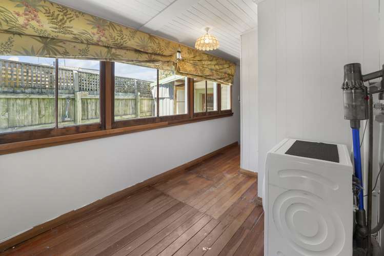 66 Aldinga Avenue Stoke_15