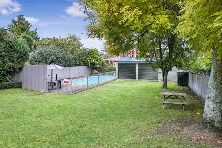 17 Queenwood Avenue Queenwood_28