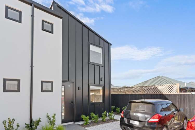 10/9 Marcroft Street Woolston_1