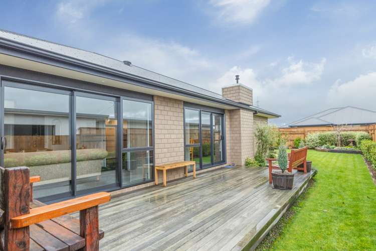 5 Saint Heliers Grove Fitzherbert_16