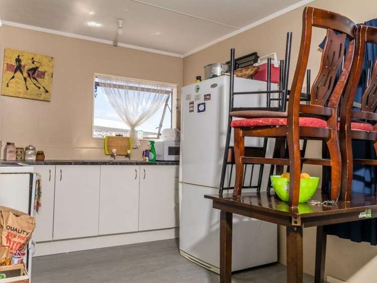 2 Tarbet Street Flaxmere_2