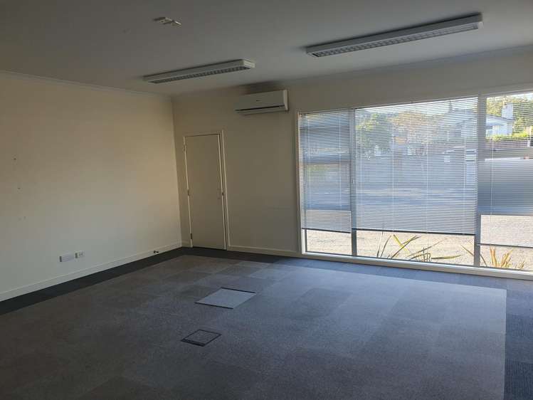 166 Powderham Street New Plymouth_12