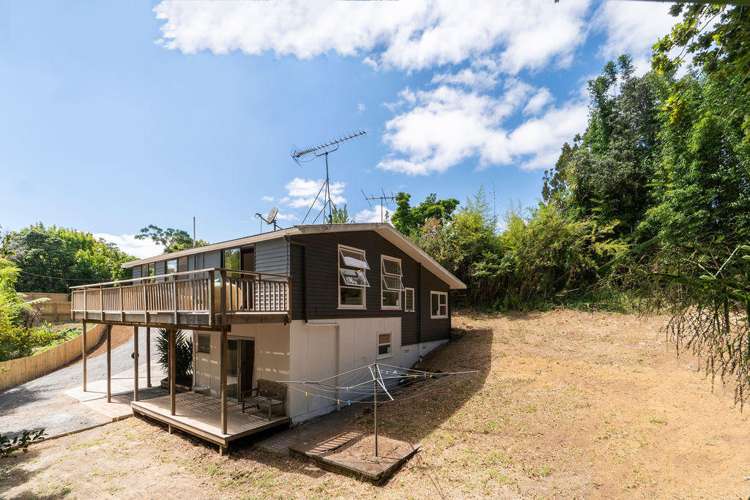 46 Sylvan Crescent Te Atatu South_17