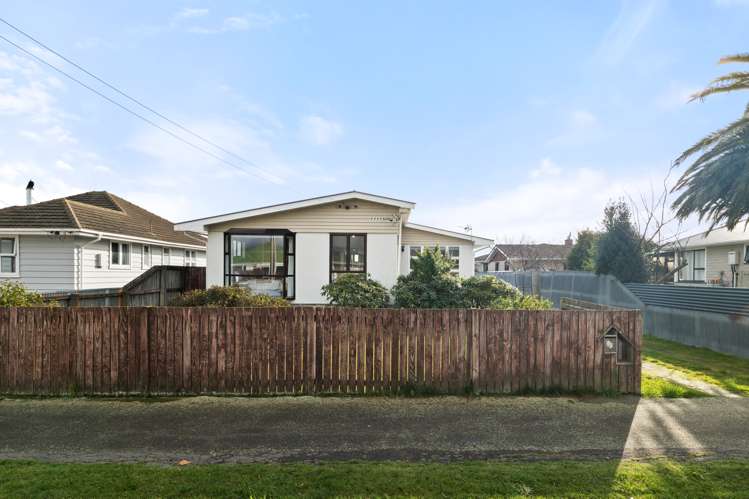 81 Hargood Street Woolston_20