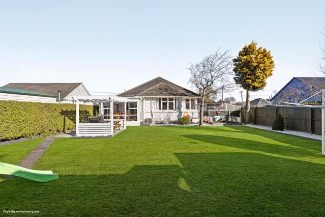 Private Living. Reserve at Your Back Door.