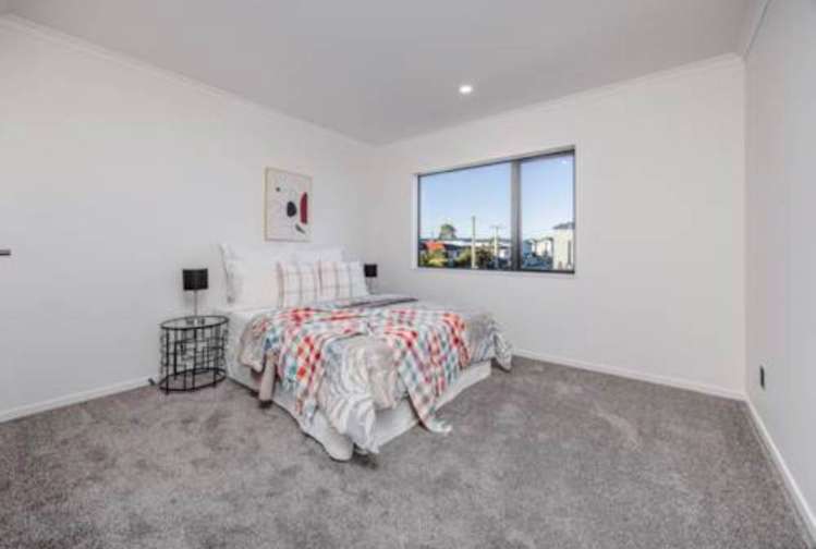 2/31 McAnnalley Street Manurewa_9