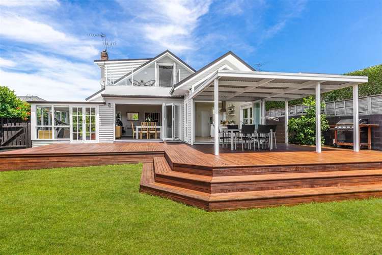 16 Empire Road Devonport_1