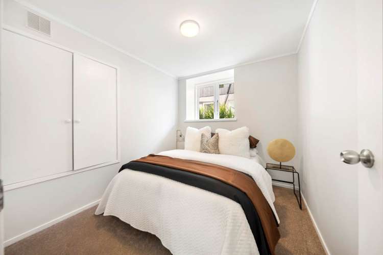 13 Belfast Street Hillsborough_17