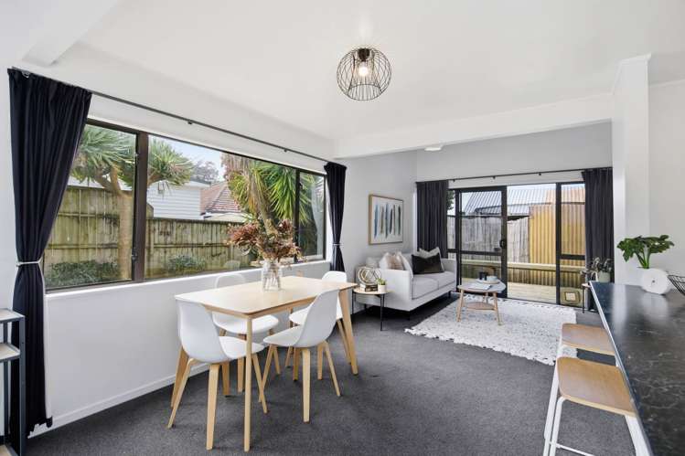 2/5 Himikera Avenue Avondale_3