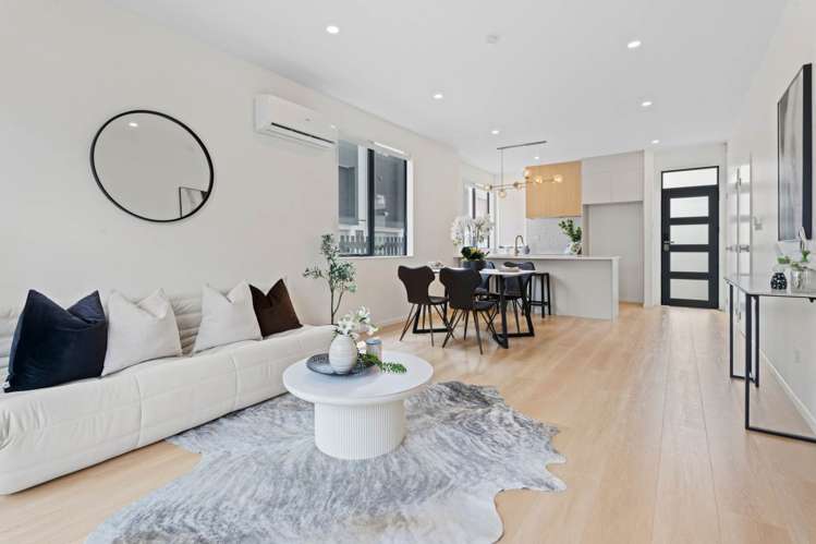 17 Papa Takaro Lane Flat Bush_4