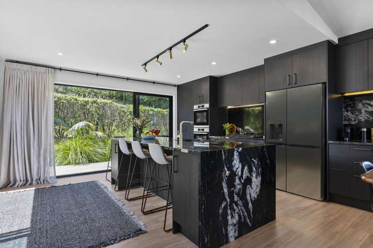 8A Park Road Surfdale_19