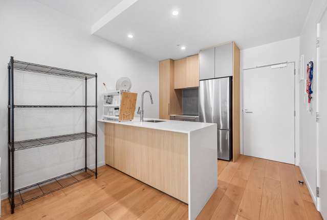 109&B11/9 Madeira Lane Grafton_4