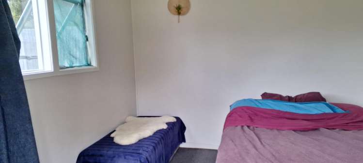 2 Graham Place Huntly_11