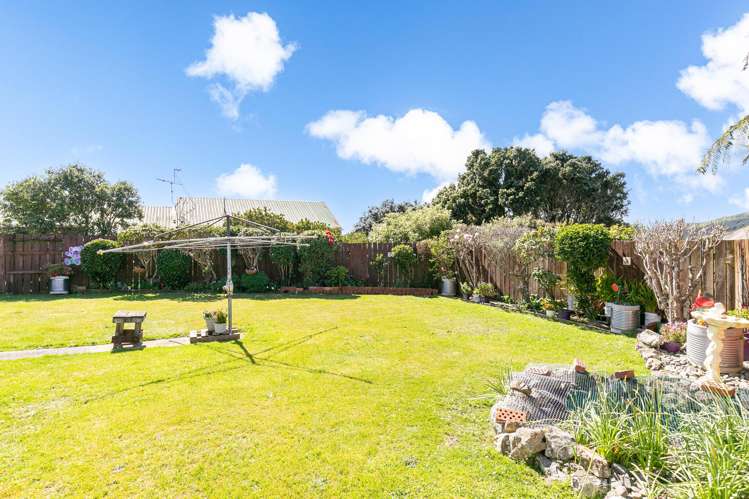 24 Turriff Crescent Tawa_17