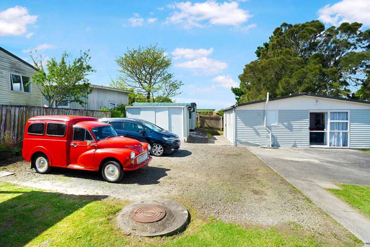 1/8 Devon Street Te Atatu South_12