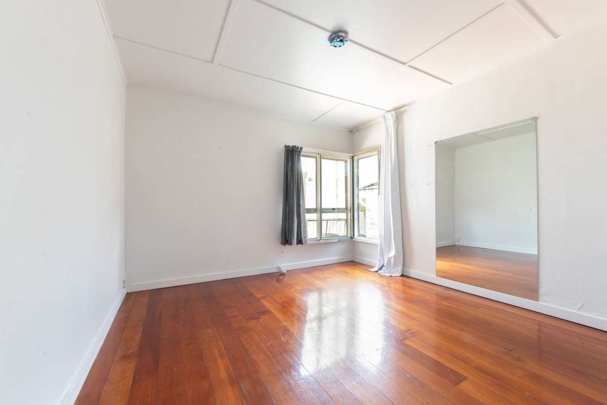 9 Benfield Avenue_5