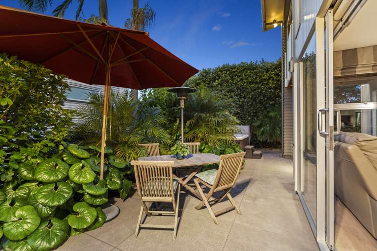 2a Rushden Terrace Red Beach_34